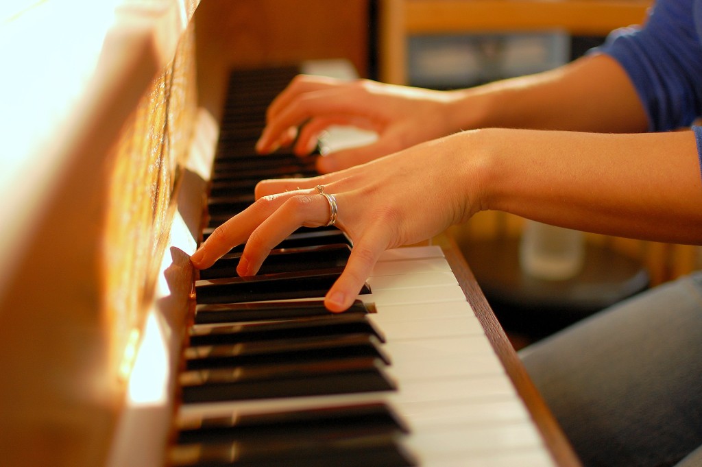 người nghệ sĩ đó chơi piano giỏi quá về mặt kỹ thuật thì chưa đủ, vì vậy các yếu tố kỹ thuật cần phục vụ cho cái đẹp trong âm nhạc