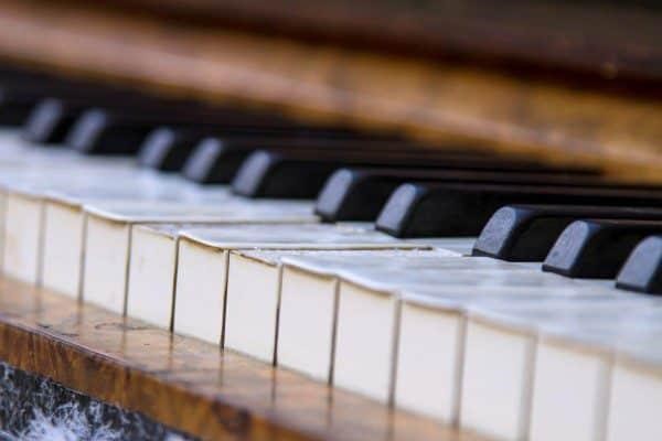 Tự học đệm đàn Piano nên bắt đầu như thế nào?