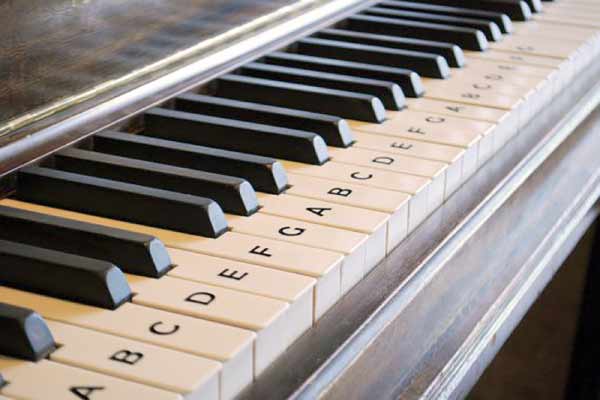 Những lý do nên lựa chọn đàn Piano điện